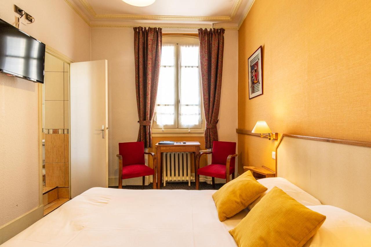 Hotel Des Bains Aix-les-Bains Exteriör bild